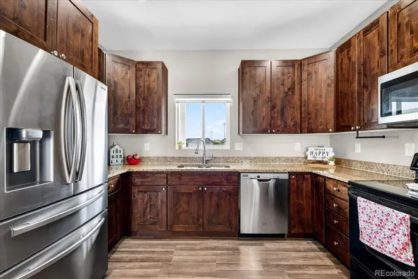 48 S 4th AVE, Deer Trail, CO 80105