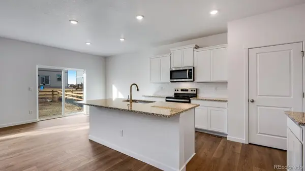 1031 Alpine ST, Lochbuie, CO 80603