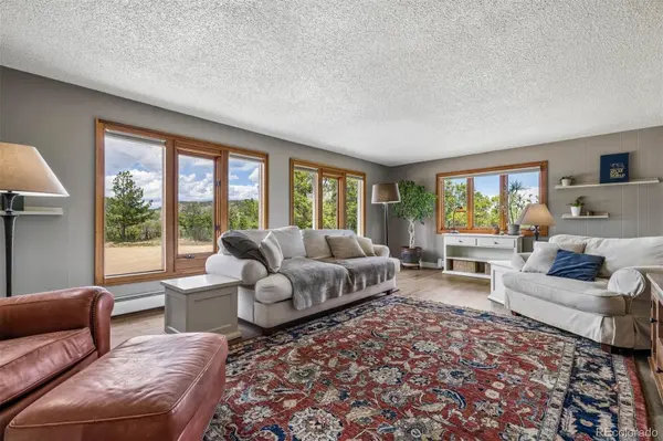 6610 Meadowbrook LN, Sedalia, CO 80135