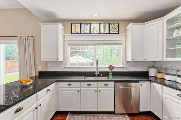 9441 S Hackberry LN, Highlands Ranch, CO 80129