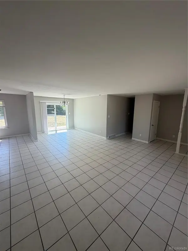 1006 S Macon ST, Aurora, CO 80012