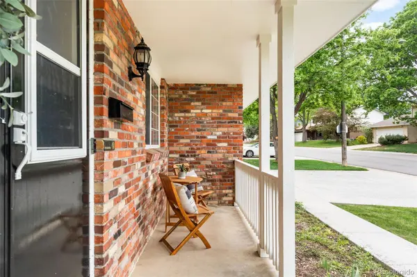 6984 S Spruce DR, Centennial, CO 80112