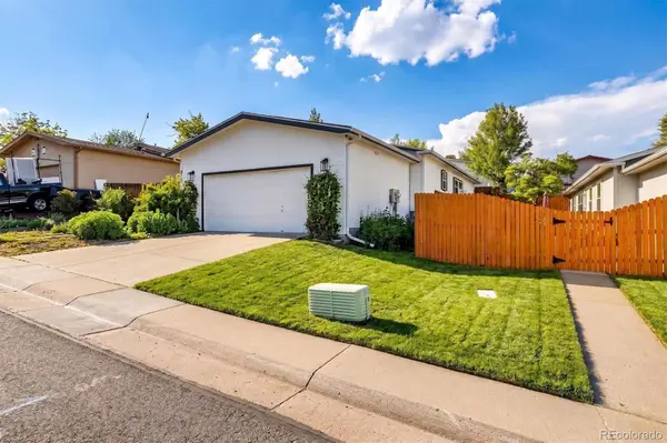 9165 Fayette ST, Denver, CO 80260