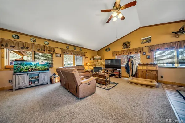 305 E Moffat AVE, Hot Sulphur Springs, CO 80451