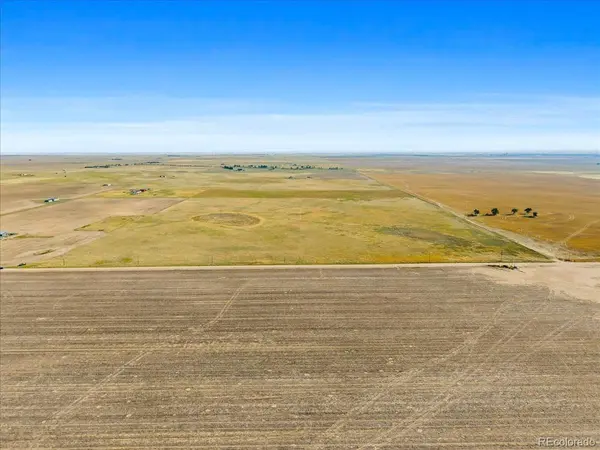 69822 E 38th Ave, Byers, CO 80103