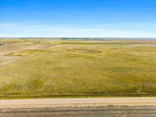69822 E 38th Ave, Byers, CO 80103