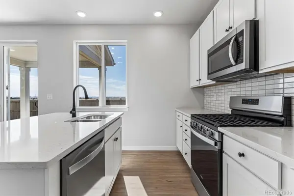 5816 Farmstead PL, Mead, CO 80504
