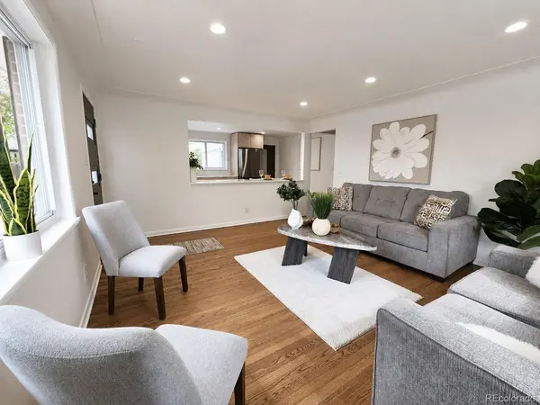 8620 W 52nd AVE, Arvada, CO 80002