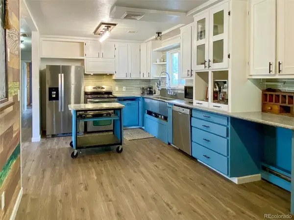 75 Paradise DR, Burlington, CO 80807