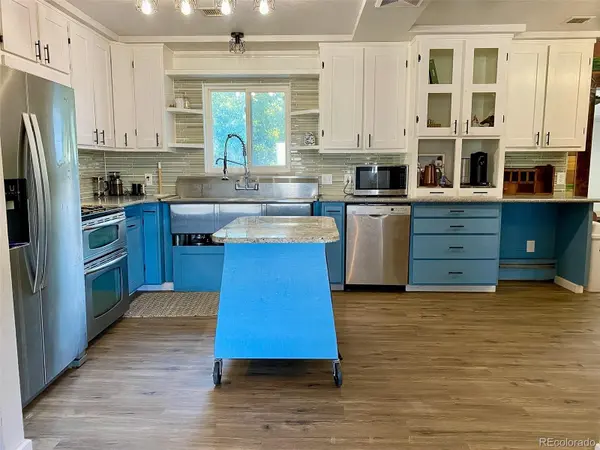 75 Paradise DR, Burlington, CO 80807