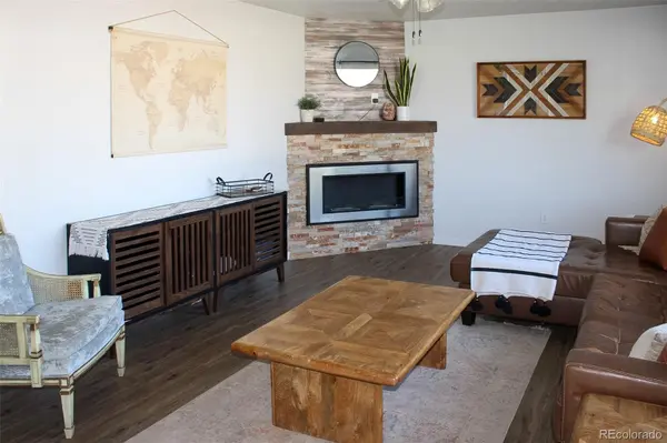 75 Paradise DR, Burlington, CO 80807