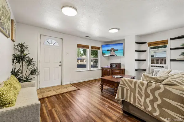 572 S Newton ST, Denver, CO 80219
