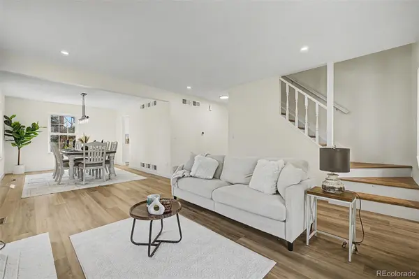 1421 S Chambers CIR, Aurora, CO 80012