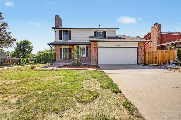 1421 S Chambers CIR, Aurora, CO 80012