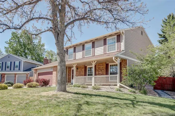 572 E Long CIR, Centennial, CO 80122