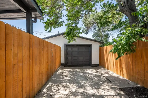 1614 E Ash ST, Pueblo, CO 81001