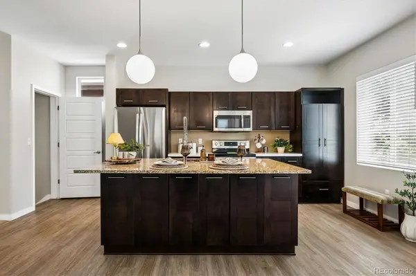 3372 Cranston CIR, Highlands Ranch, CO 80126