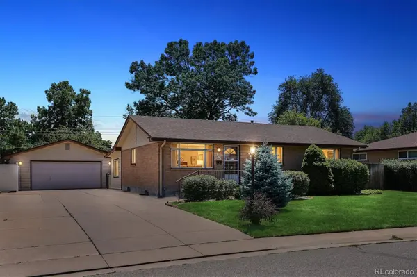 2922 W Layton AVE, Englewood, CO 80110