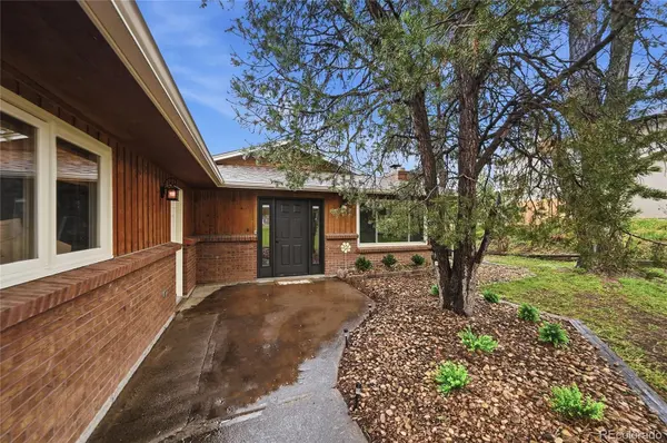 6930 Hillpoint PL, Parker, CO 80134
