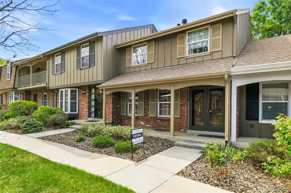 8752 E Amherst DR #B, Denver, CO 80231