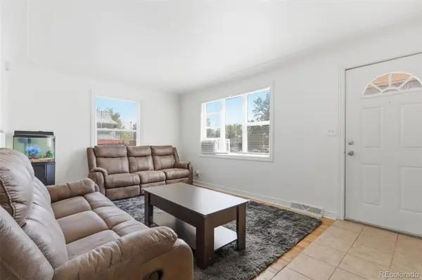 1257 Macon, Aurora, CO 80010