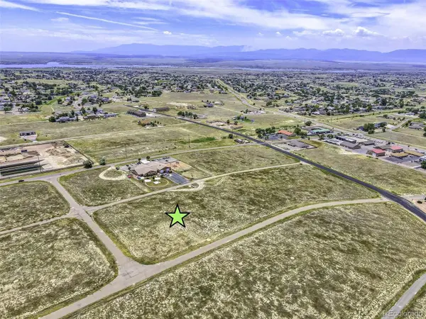 114 W Idaho Springs DR, Pueblo West, CO 81007