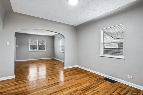 2037 Geneva ST, Aurora, CO 80010