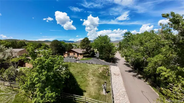 11480 W Bear Creek DR, Lakewood, CO 80227