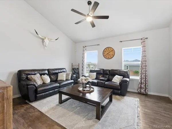 1106 Osprey WAY, Wiggins, CO 80654