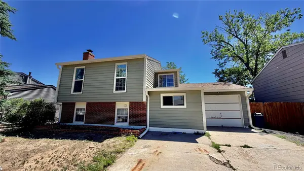 218 Madison DR,  Bennett,  CO 80102
