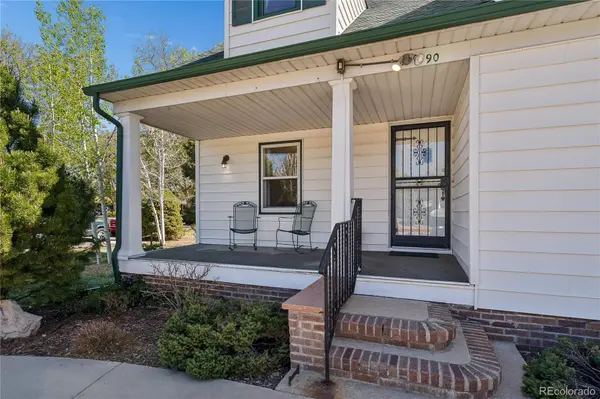 1890 Darlee CT, Lakewood, CO 80215