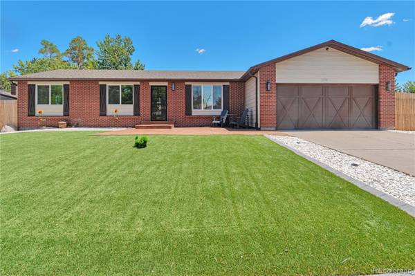 3298 S Olathe WAY, Aurora, CO 80013