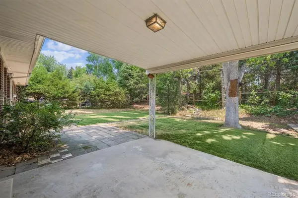 6408 S Acoma ST, Littleton, CO 80120