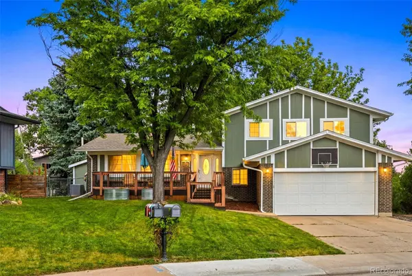 2863 S Reading CT, Denver, CO 80231