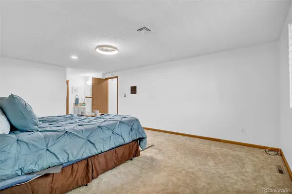 1662 Judson DR, Longmont, CO 80501