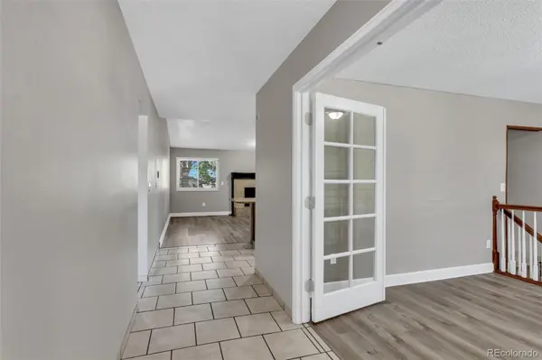 2093 S Rifle ST, Aurora, CO 80013