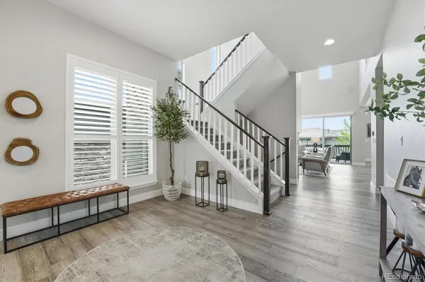 489 Meadowleaf LN, Highlands Ranch, CO 80126