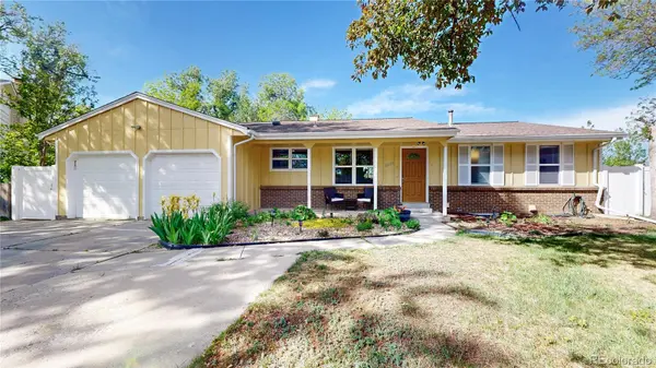7027 Vivian CT, Arvada, CO 80004