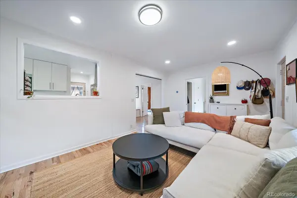 140 E Louisiana AVE, Denver, CO 80210