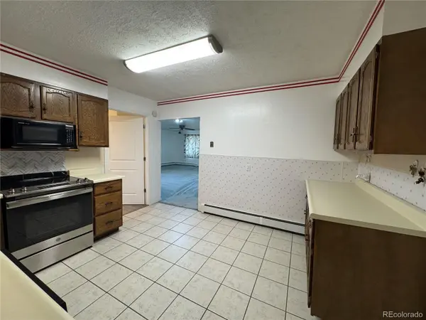 10 N Stewart ST, Keenesburg, CO 80643