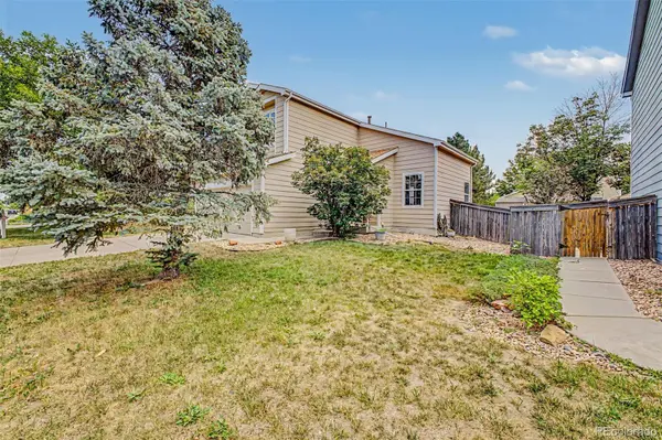 1112 Sandpiper LN, Brighton, CO 80601