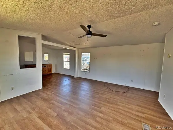 1205 Reed LN, La Junta, CO 81050