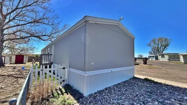1205 Reed LN, La Junta, CO 81050