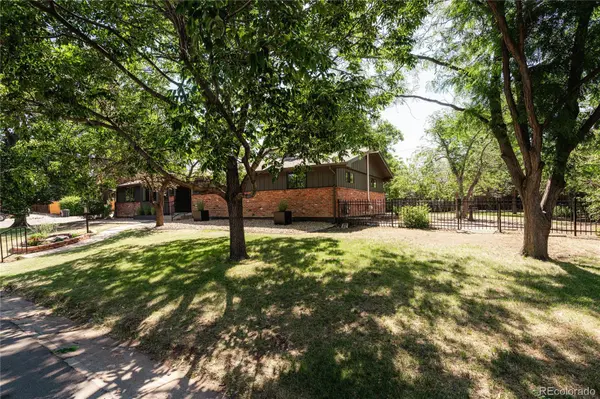 6108 S Lakeview ST, Littleton, CO 80120
