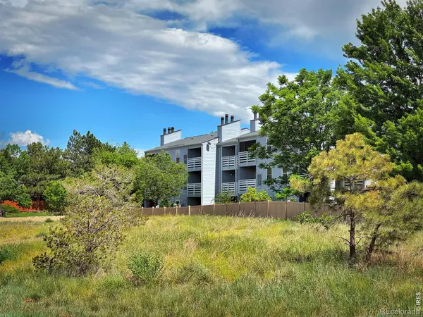 3121 S Tamarac DR #208, Denver, CO 80231