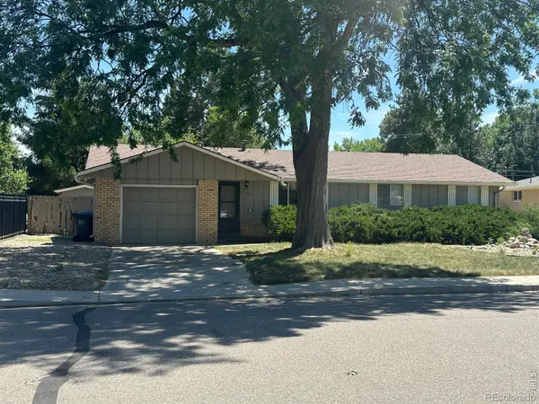 820 W 30th ST, Loveland, CO 80538