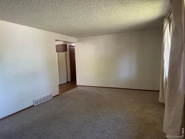 820 W 30th ST, Loveland, CO 80538