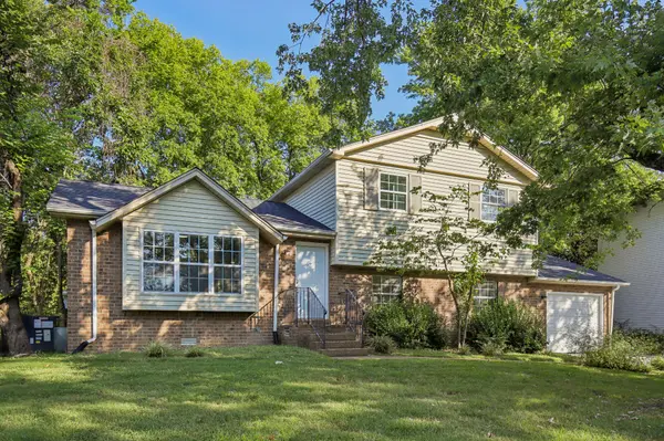 5148 Roxborough Dr, Hermitage, TN 37076