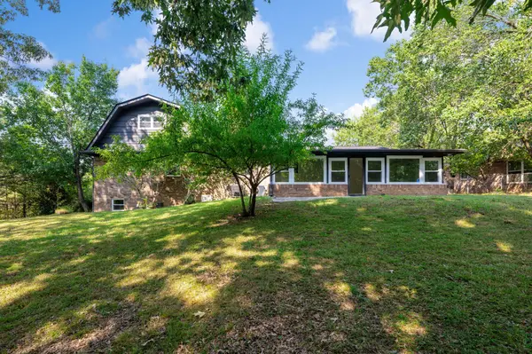 1220 Franklin Dr, Chattanooga, TN 37421