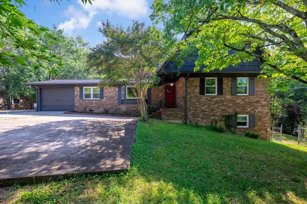 1220 Franklin Dr, Chattanooga, TN 37421